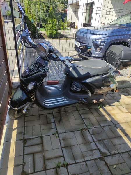 Scuter Znen import Germania